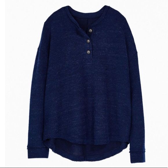 NWT Urban Outfitters Cozy Oversized Henley Top - Picture 5 of 5